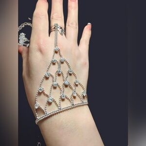 Silver Crystal Hand Chain Bracelet - Elegant Women's Jewelry